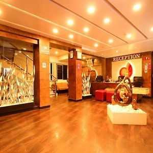 Hotel Sandalwood Inn - Rooms And Spa
